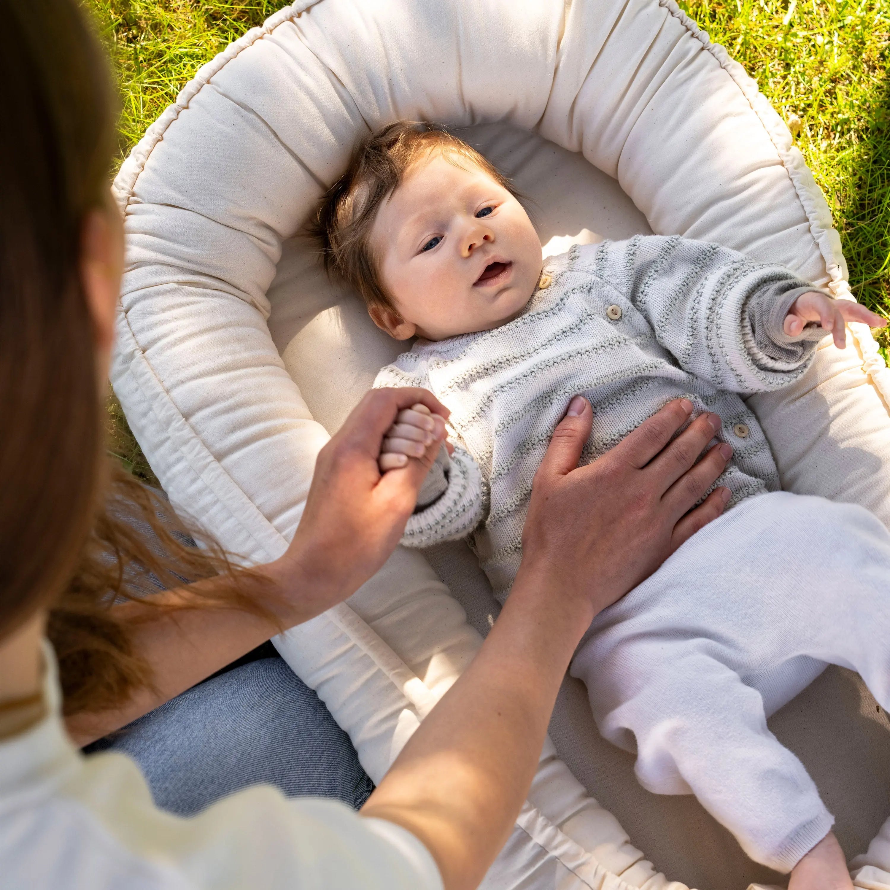 Babynest Baumwolle beige – mitwachsender Baby-Kokon