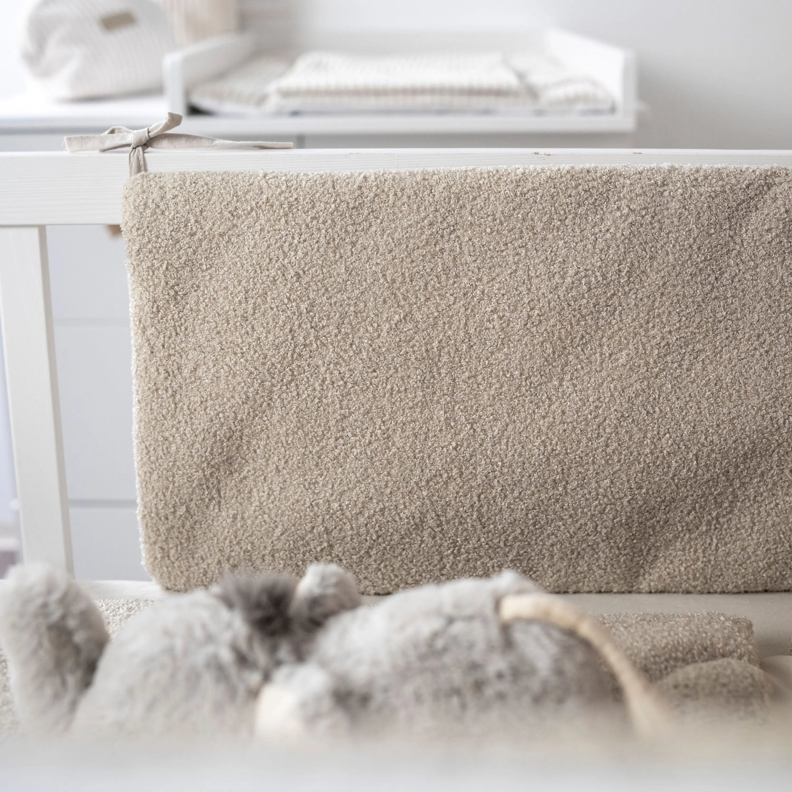 Bettumrandung Bouclé – weich & Premium