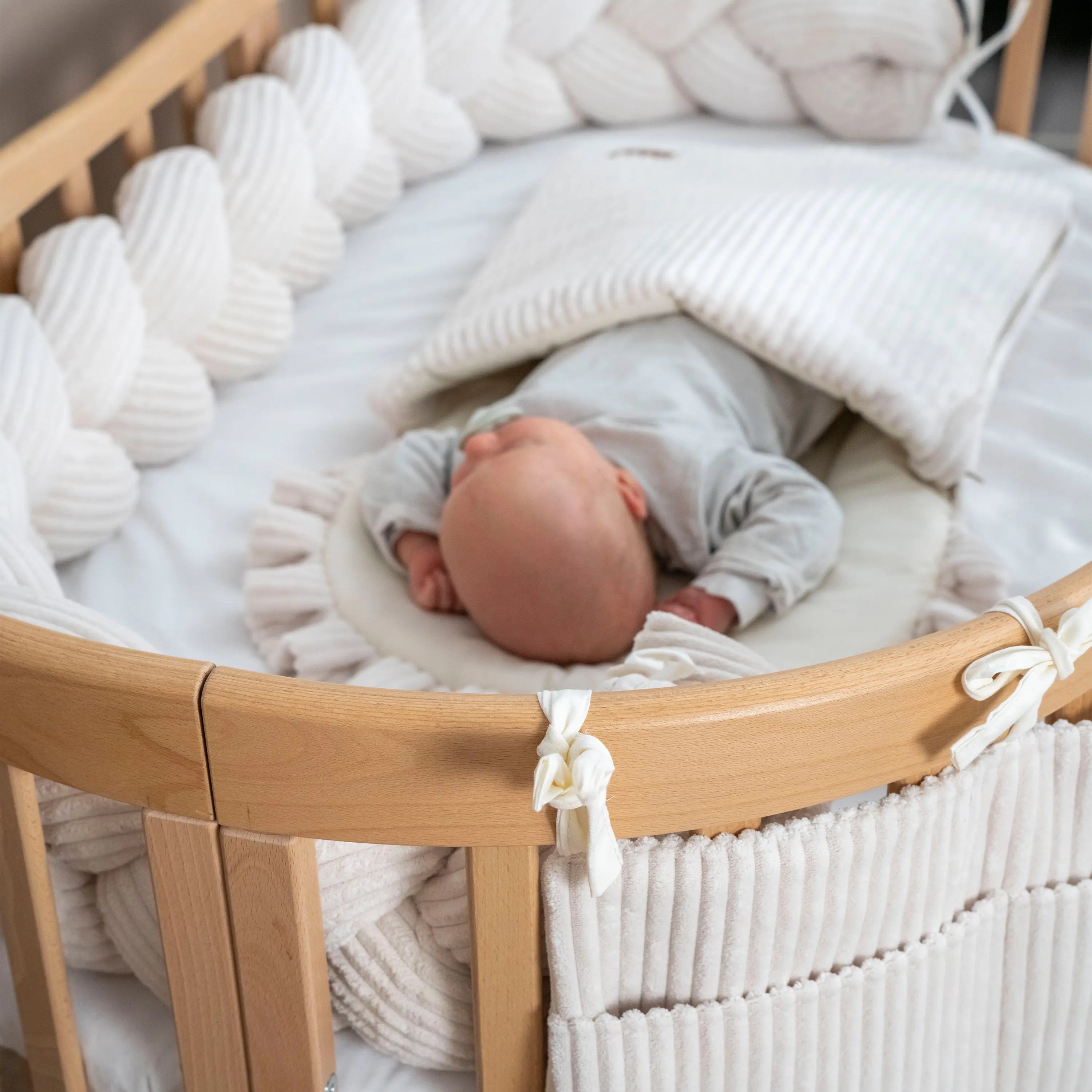 Bettschlange Cord – geflochten für Babybett
