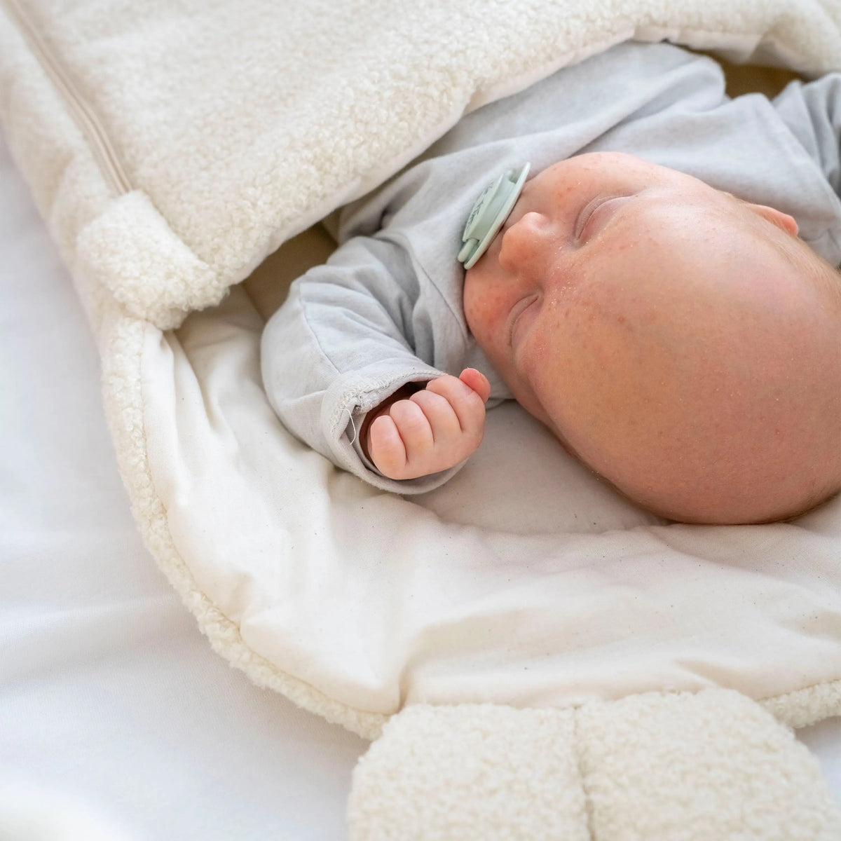 Babyschlafsack Teddyohren Bouclé - 2.5 TOG Ganzjahr