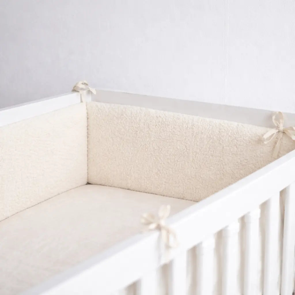 Bettumrandung Bouclé – weich & Premium
