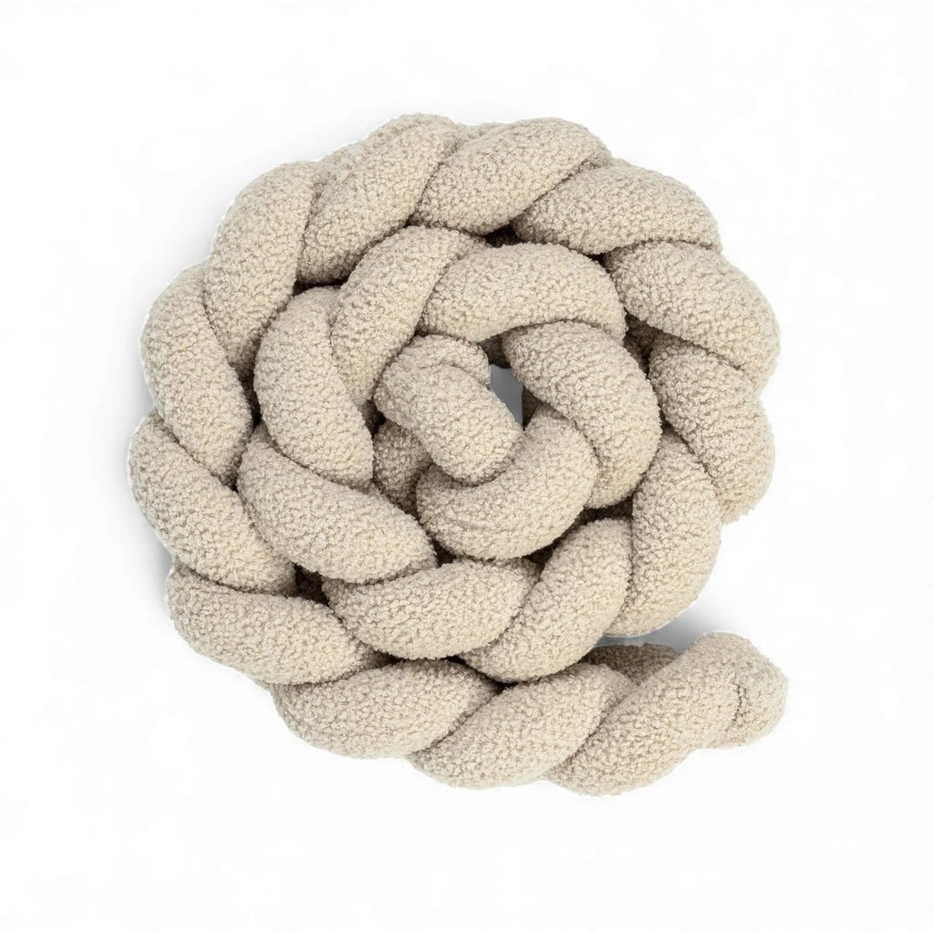 Bettschlange Bouclé – kuschelig & geflochten